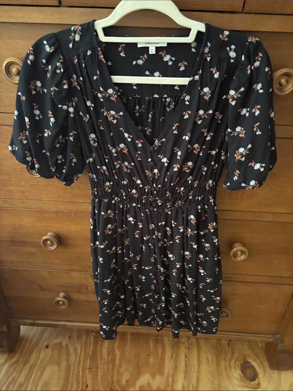 Madewell Floral Smocked Waist V-Neck Dress in Black XS like new